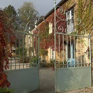 Au Pontmevault Miniac-Morvan